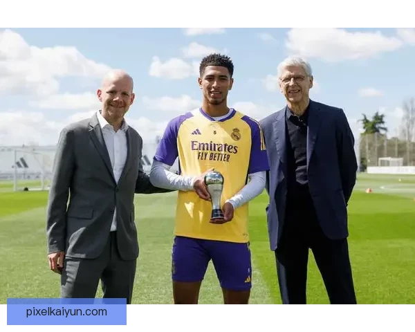 库尔图瓦入围FIFA最佳阵容，状态回暖备受关注